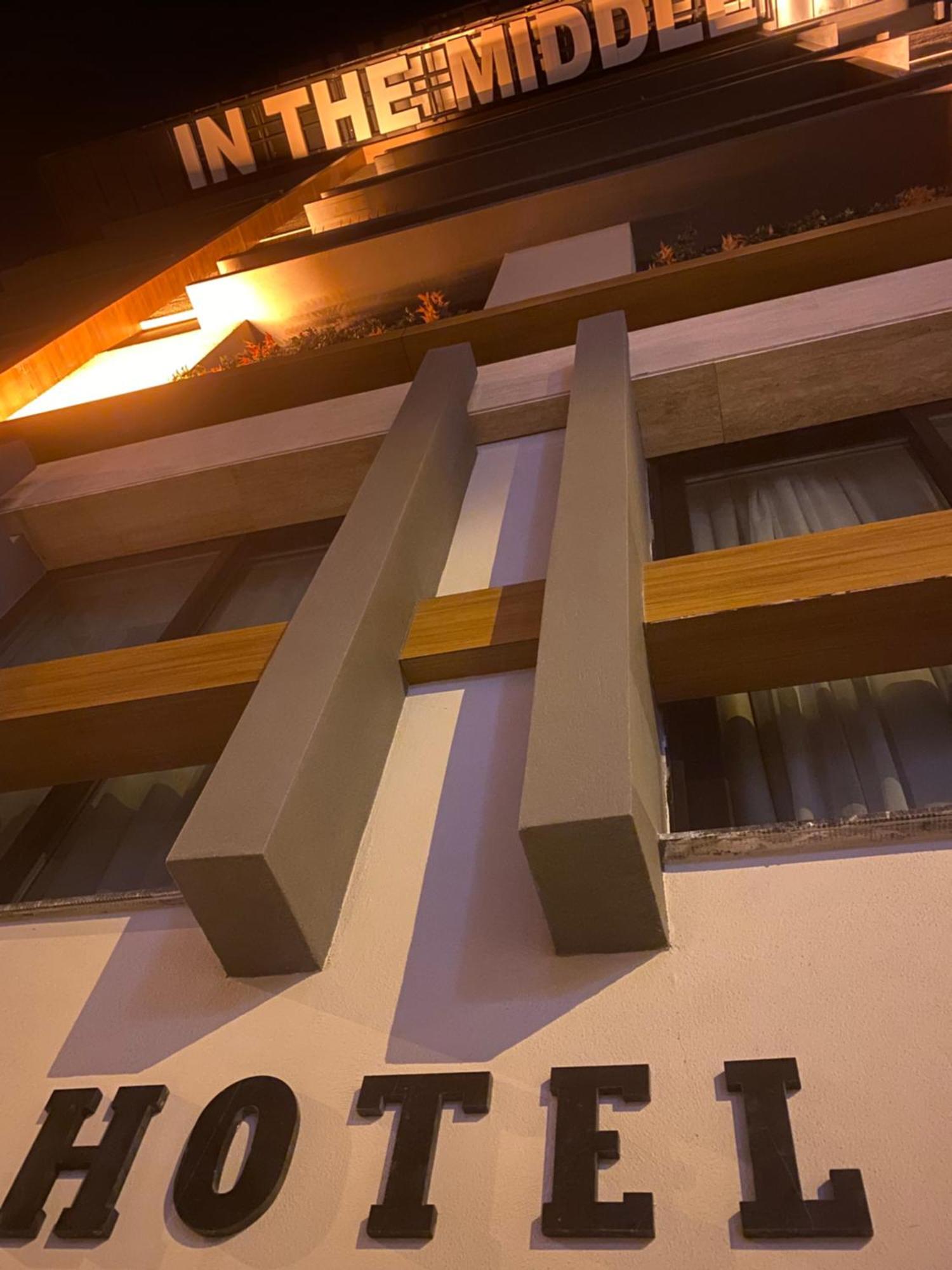 In The Middle Hotel Antalya Exterior photo